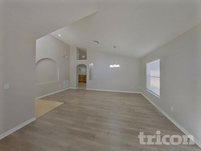 Building Photo - 6738 Waterton Dr