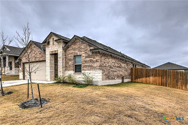 Foto del edificio - 1957 Rosson St