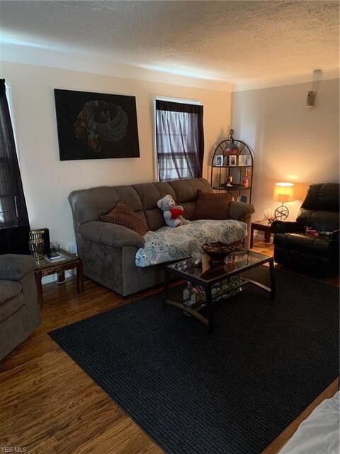 Foto del edificio - 11321 Dove Ave