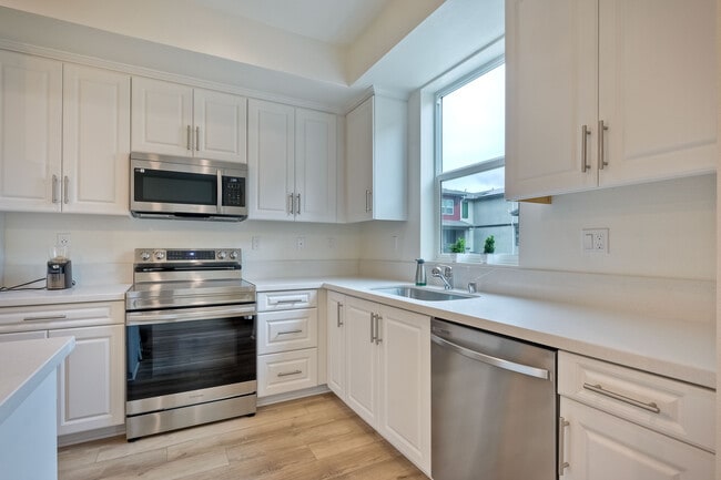 Building Photo - 8383 Tahoe St