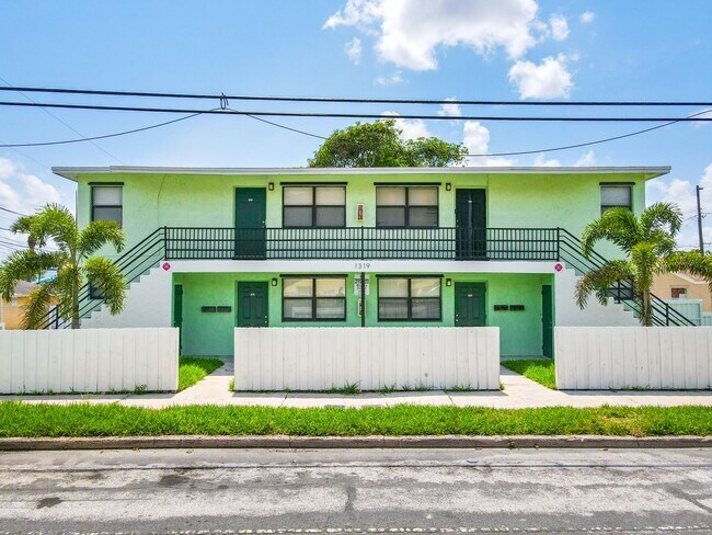 Building Photo - 1319 Douglass Ave