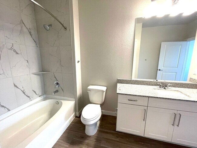 Building Photo - 11925 Ring Dr