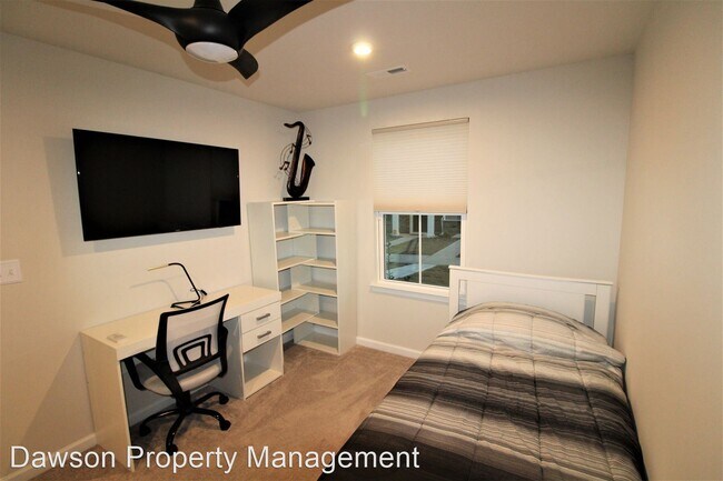 Building Photo - 4 br, 3.5 bath House - 1226 Ashbury Street