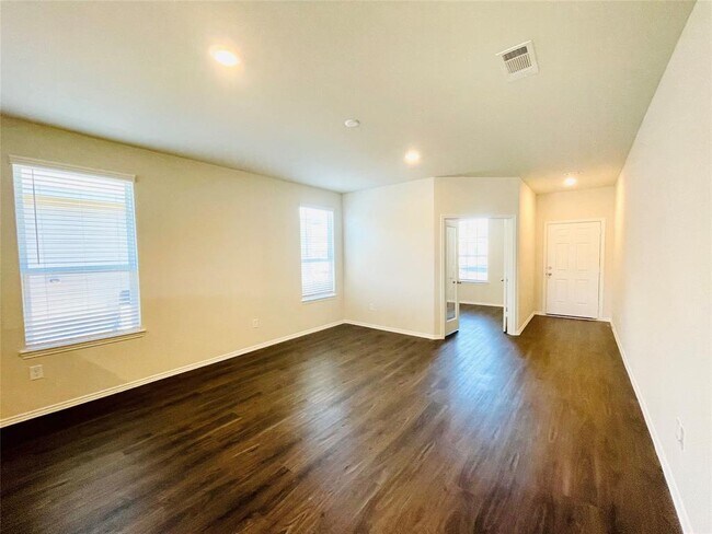Building Photo - 25415 Farmstead Prairie Pl