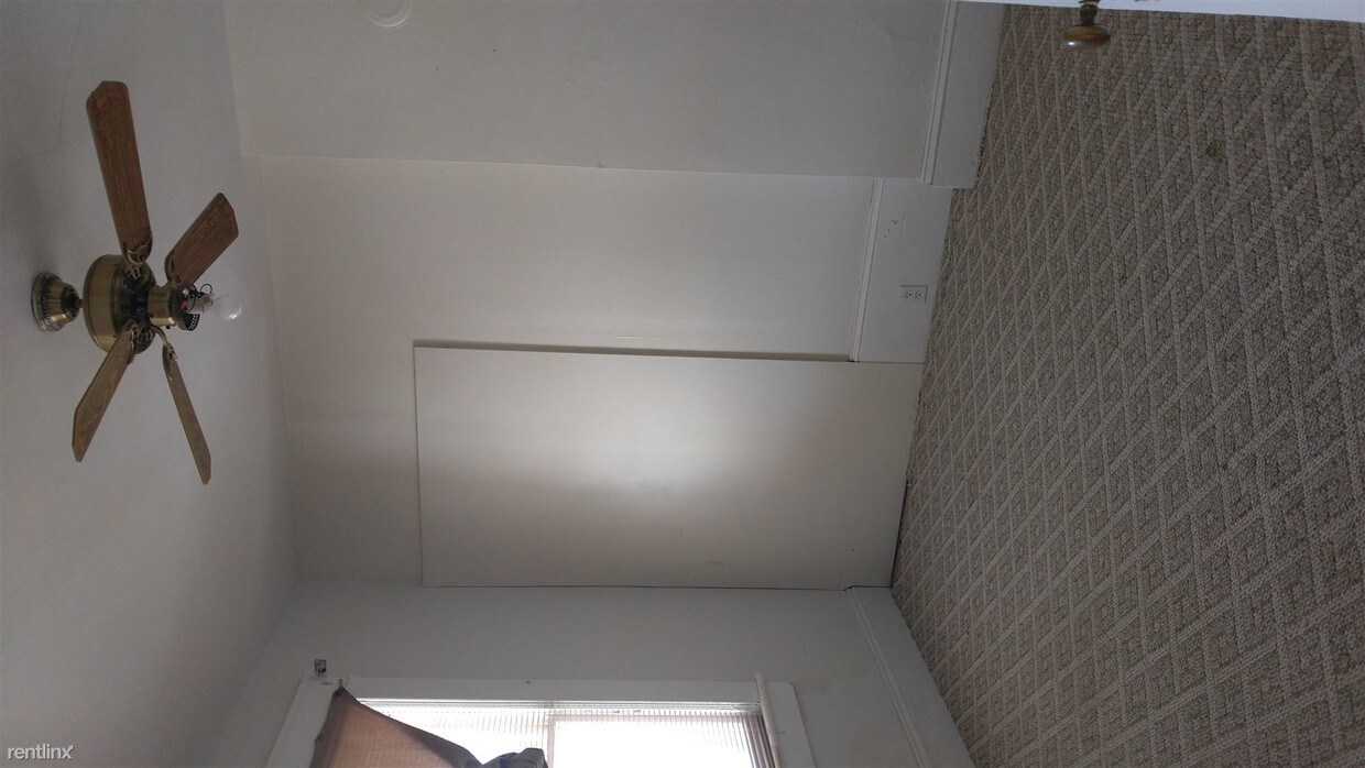 Foto del edificio - 1 br, 1 bath Apartment - 904 Carolina Ave
