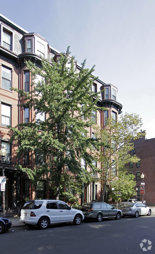 Building Photo - The Hotel Union