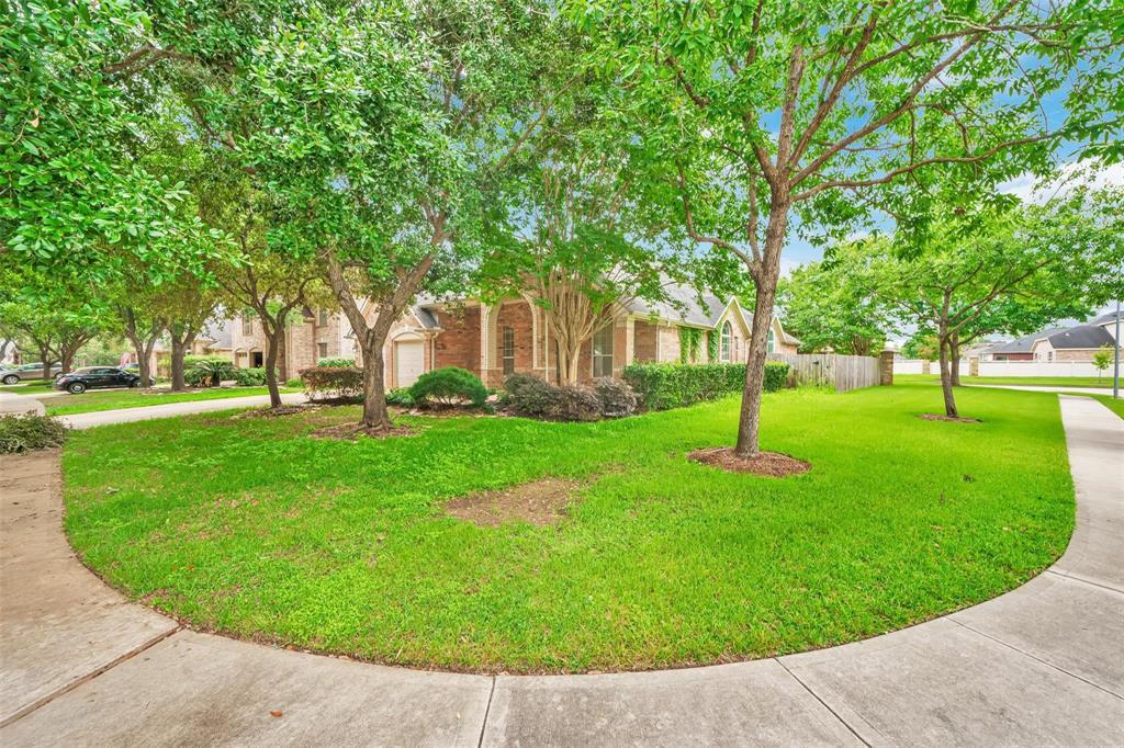Primary Photo - 414 Silver Creek Cir