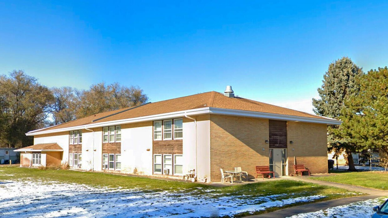 710 W Dakota Ave Pierre Sd 57501 Apartments Pierre Sd Apartments Com