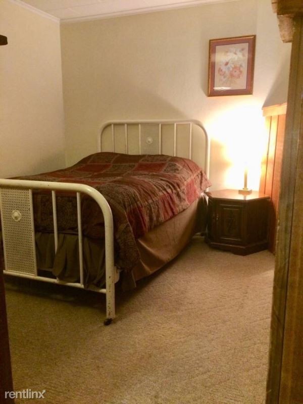 Foto del edificio - 448 N Hoback St