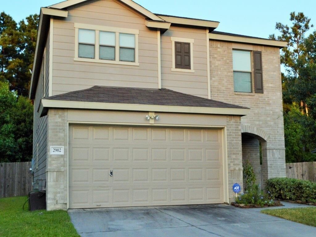 Foto principal - 2902 Beacon Grove St