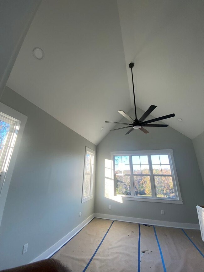 Foto del edificio - Spacious 5BR House in Easley