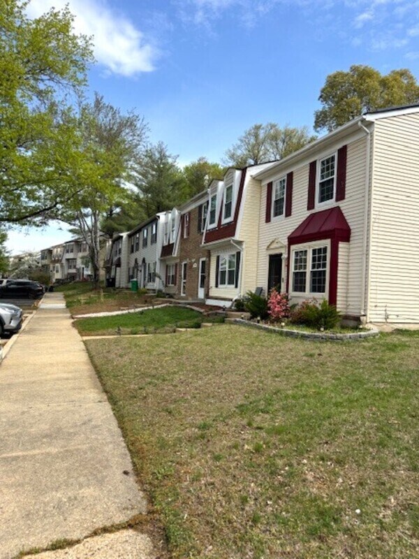 Foto del edificio - 1786 Forest Park Dr