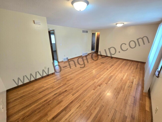 Foto del edificio - 8059 27th Ave