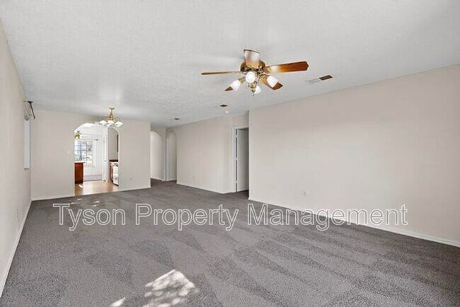 Foto del edificio - 3408 Elder Meadows Dr NE