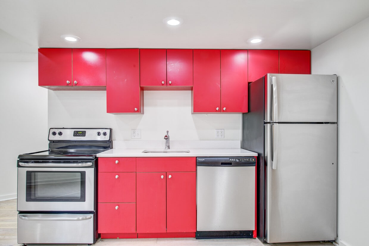 Primary Photo - Charter House