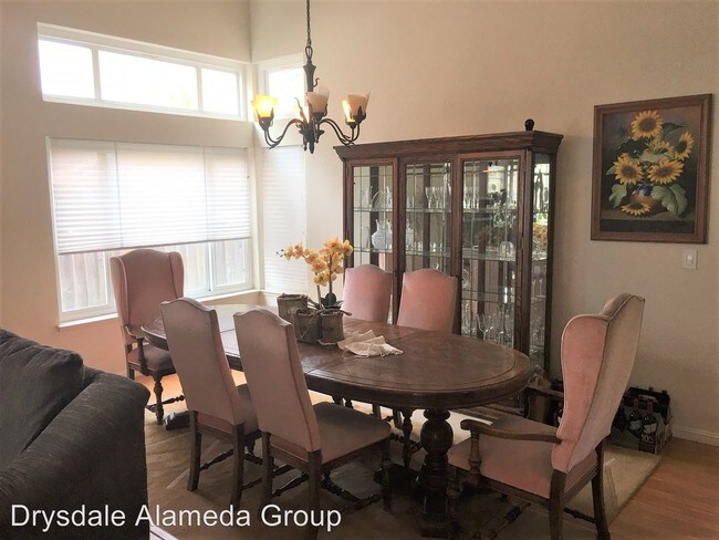 Foto del edificio - 4 br, 3 bath House - 89 applegate