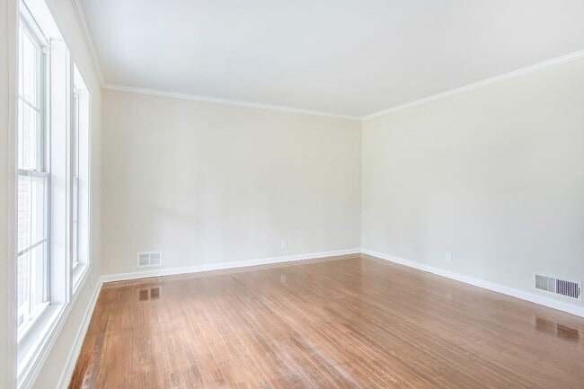 Foto del edificio - 4220 Colony East Dr