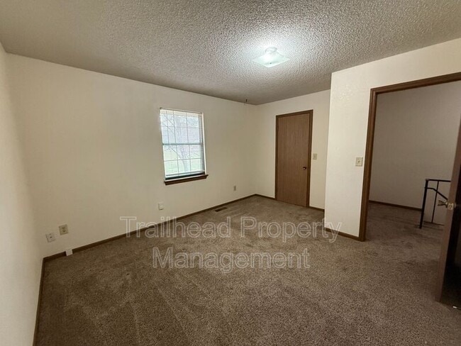 Building Photo - 2700 NW 3rd Terrace