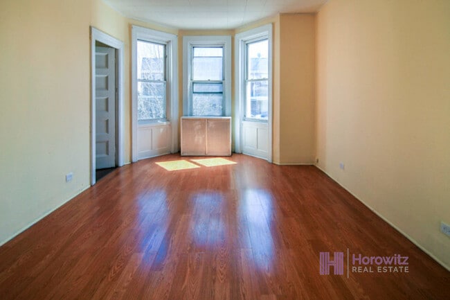 Building Photo - 31-52-52 41st St