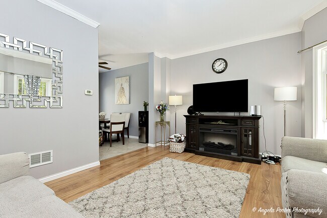 Foto del edificio - 2155 N Millstone Dr