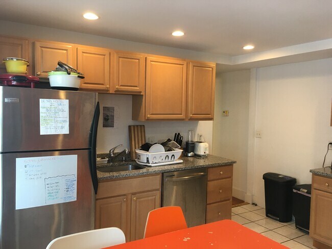 Kitchen - 29 Brackett St