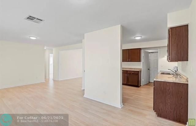 Foto del edificio - 4330 NW 10th St