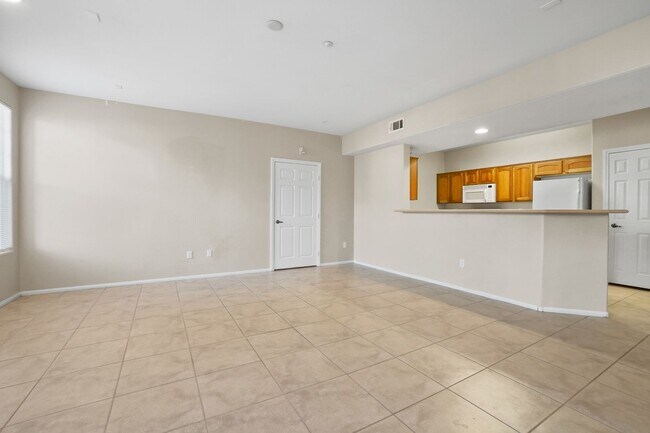 Building Photo - 2 Primary Bedrooms in a Gated Northwest Co...