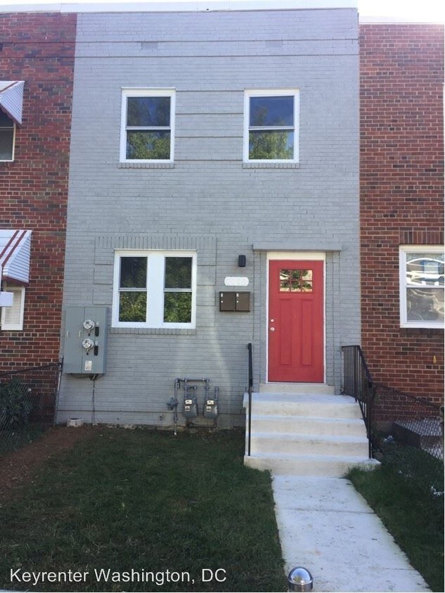Primary Photo - 1715 Montello Ave NE