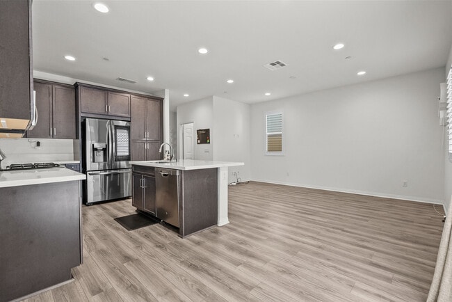 Foto del edificio - 14610 Isla Vista Dr