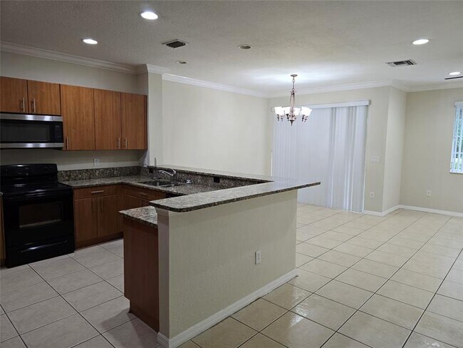 Building Photo - 6280 S Military Trl