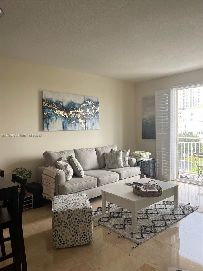 Foto del edificio - 7270 SW 88th St