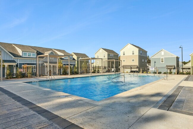 Foto del edificio - Hamlet Huntersville - Homes & Townhomes for Rent