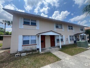 Building Photo - 1600 S Palmetto Ave