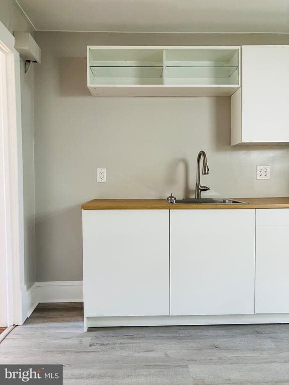 Foto del edificio - 20 W Clifford St