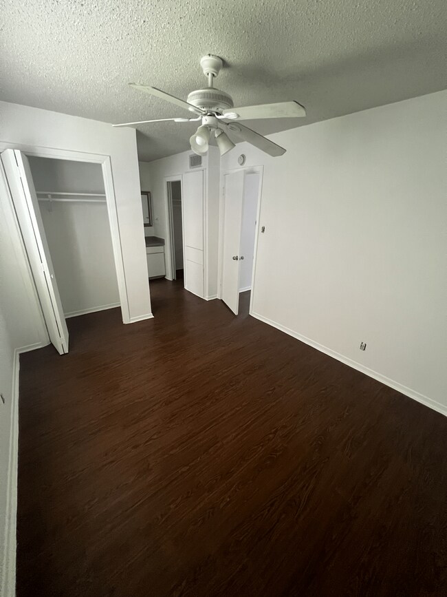 Foto del edificio - Great one bedroom in Hyde Park!