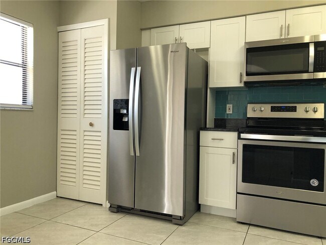 Foto del edificio - 4781 Orange Grove Blvd