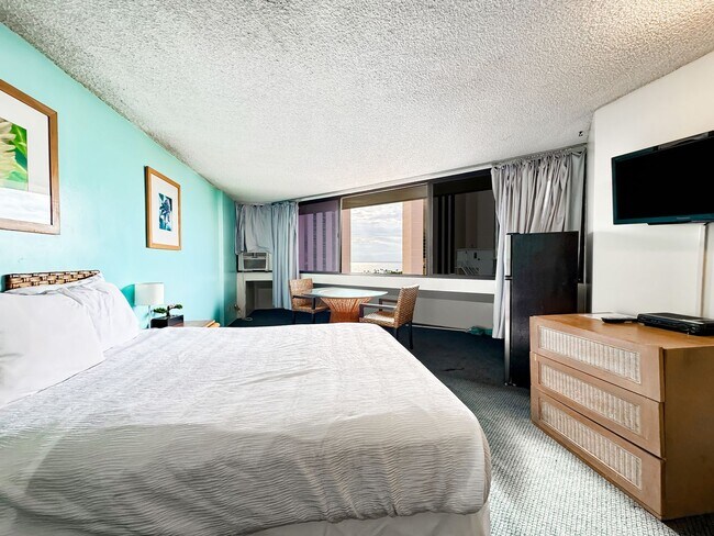 Building Photo - Furnished Condo with Ocean Views