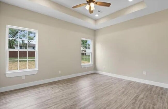 Building Photo - 1739 Savannah Ct