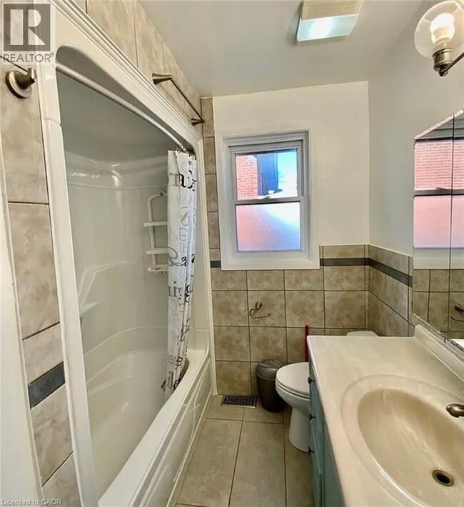 Building Photo - 7016 Hagar Ave