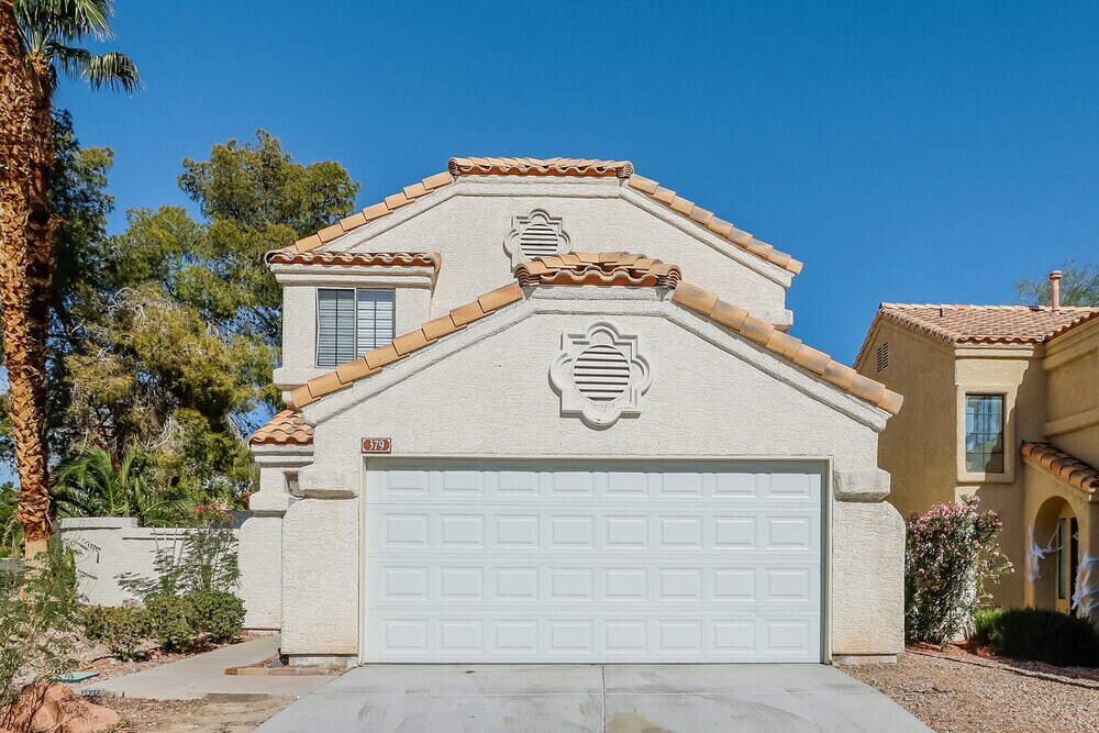 Primary Photo - 379 Legacy Dr