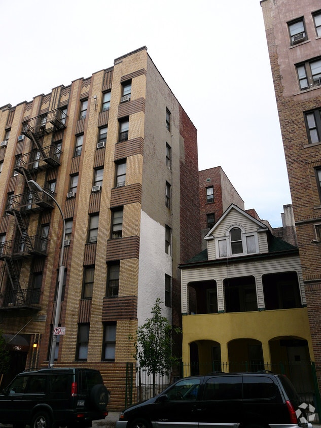 Building - 3415 Knox Pl