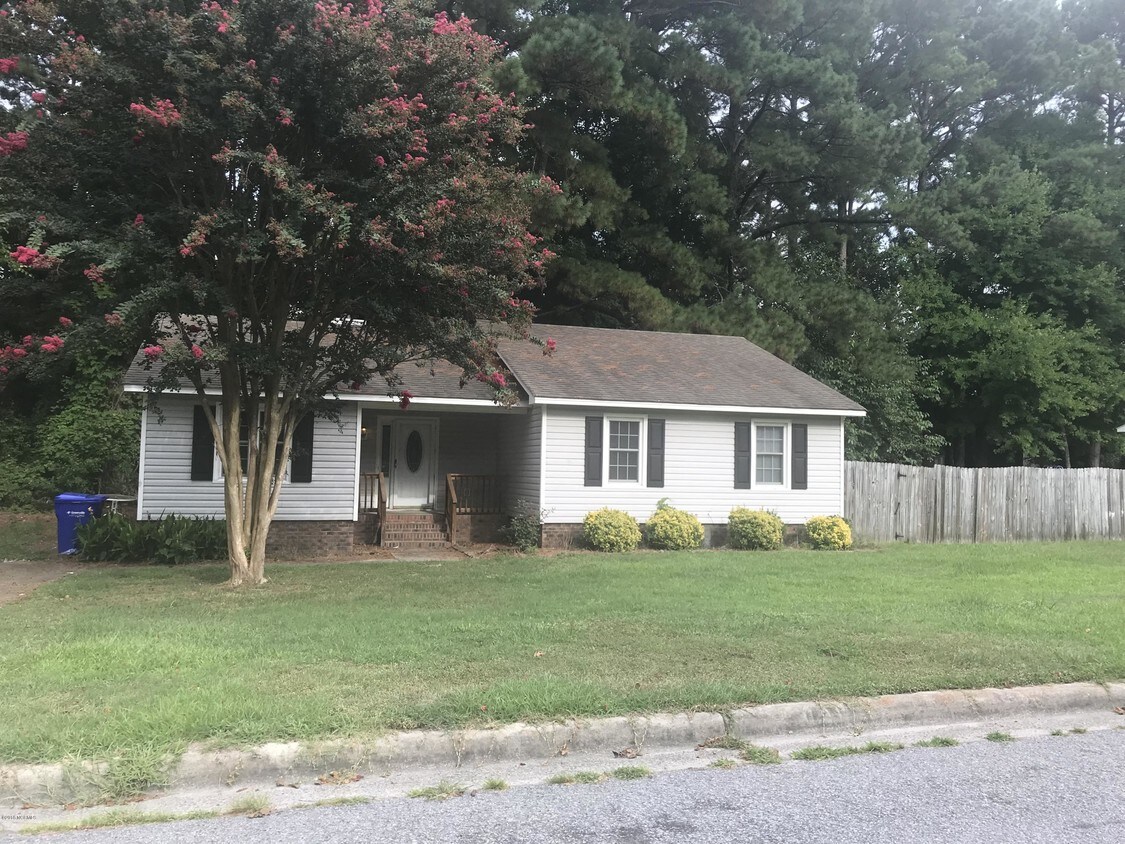 Primary Photo - 101 Belmont Dr