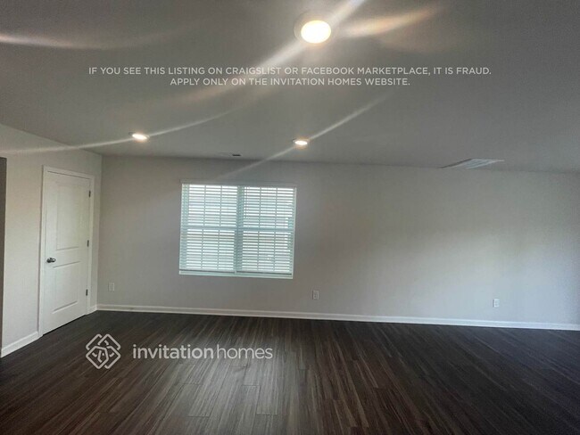 Foto del edificio - 5117 Spring Breeze Blvd