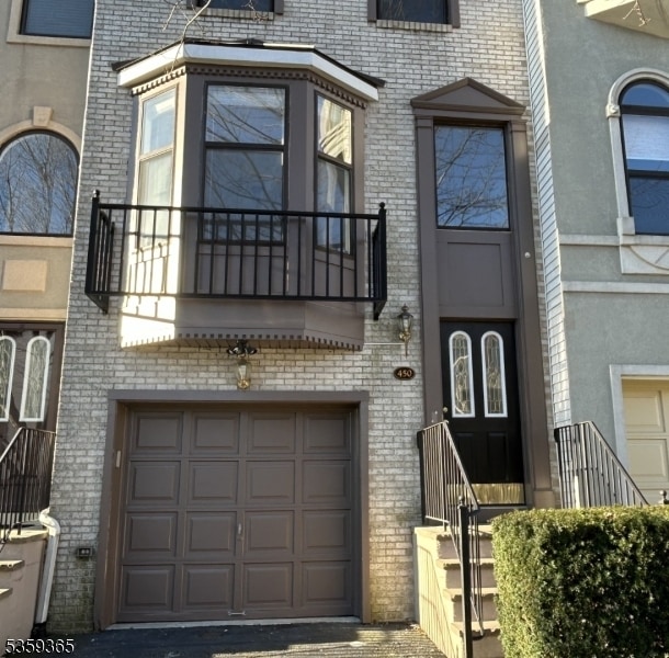 Foto del edificio - 450 Hartford Dr