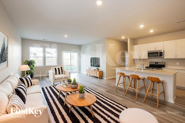 Foto del edificio - 877 Moray Ln