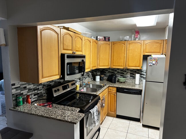 Foto del edificio - 450 NW 20th St