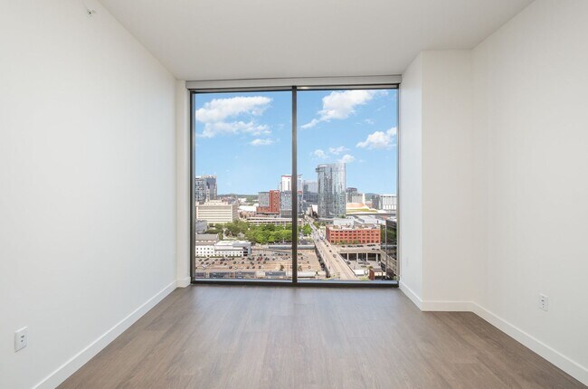 Foto del edificio - Luxury 1-Bedroom Condo in The Pullman – Do...