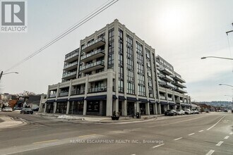 Building Photo - 101 Locke St S