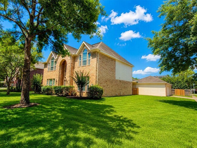 Building Photo - 6315 Holly Canyon Ct