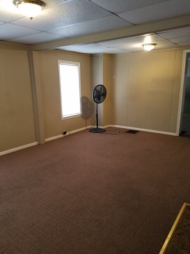 129 W Burd St Unit 129 W. Burd St., Shippensburg, PA 17257 Room for